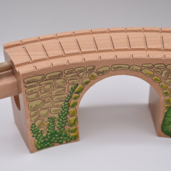 Arched Curved Viaduct Bridge Wooden Clickity Clack Thomas and Friends Trains - Picture 8 of 11